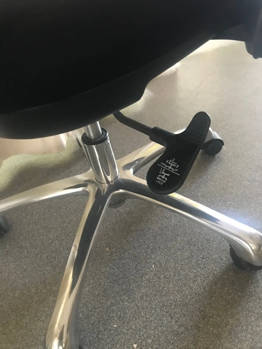 Office Chairs - Image 2