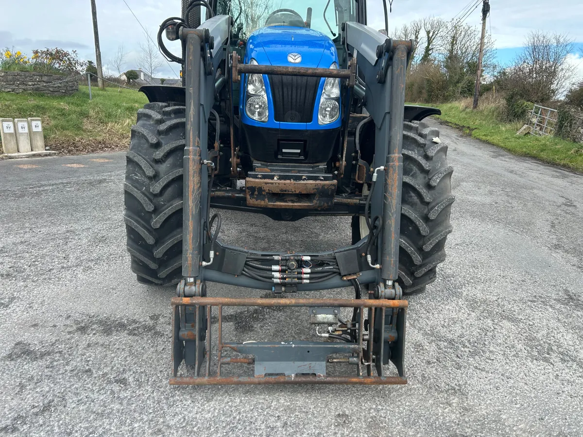 2005 New Holland TS100A with Quicke Loader - Image 2