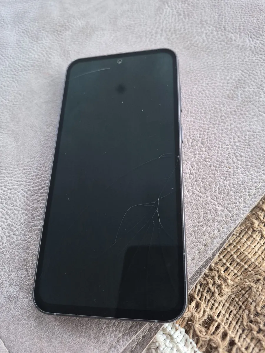 Samsung S23 FE - Image 3