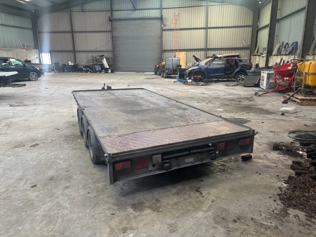 Ifor William trailer - Image 1