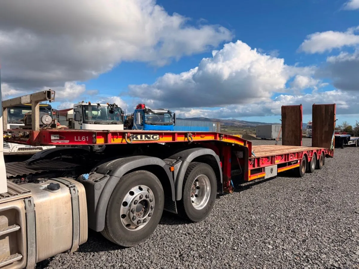 2015 KING LOW LOADER STREPFRAME TRAILER - Image 3