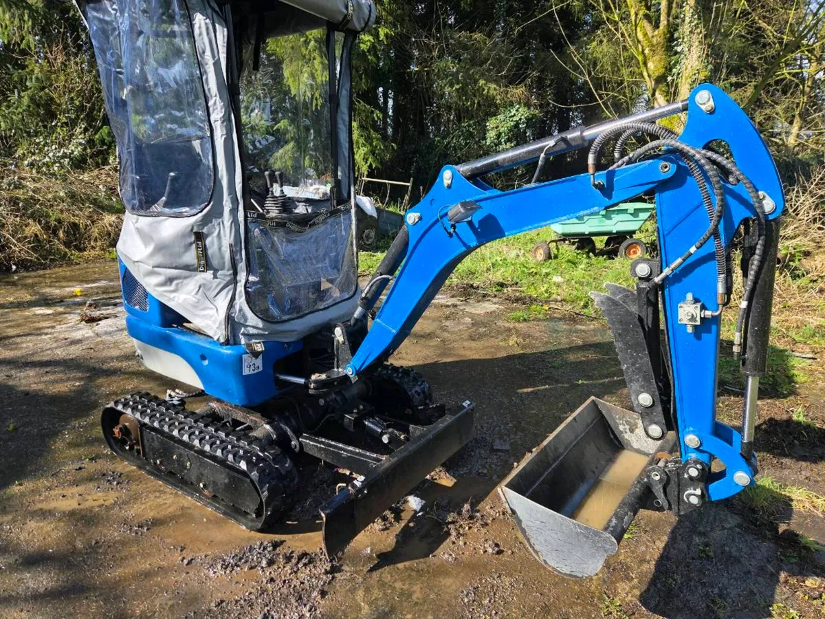 Rippa R10 mini digger 1 ton - Image 3