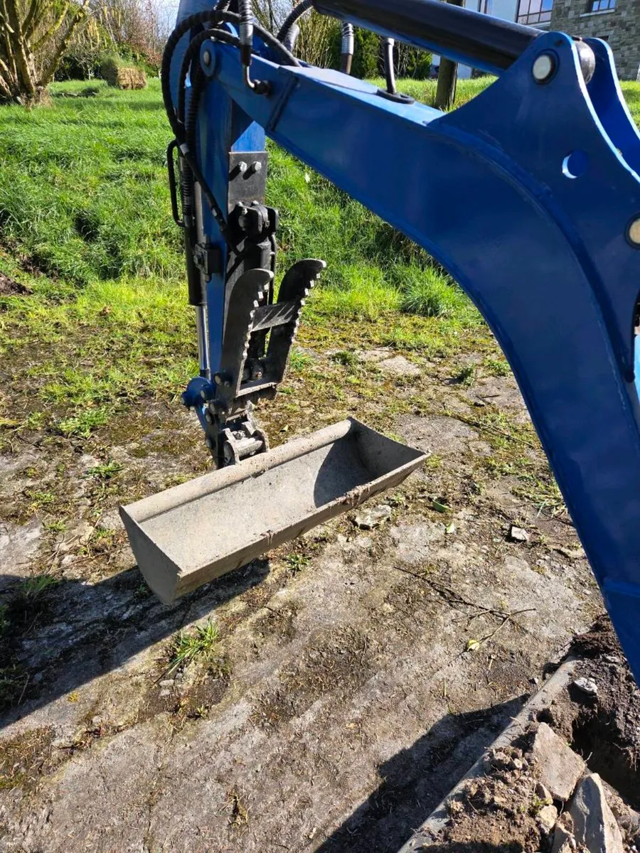 Rippa R10 mini digger 1 ton - Image 4