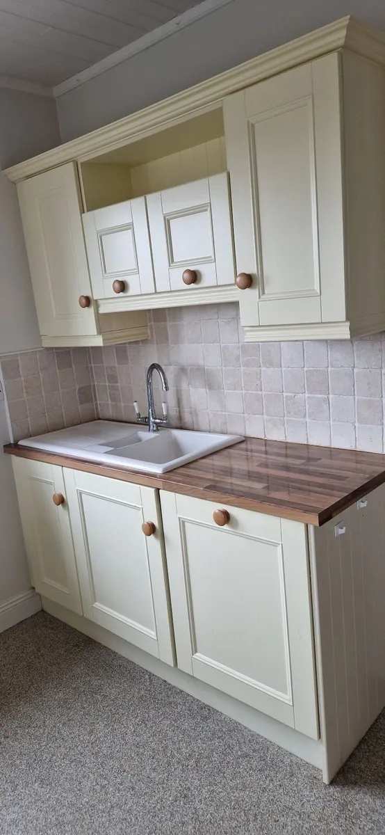 Country style kitchen - Image 2