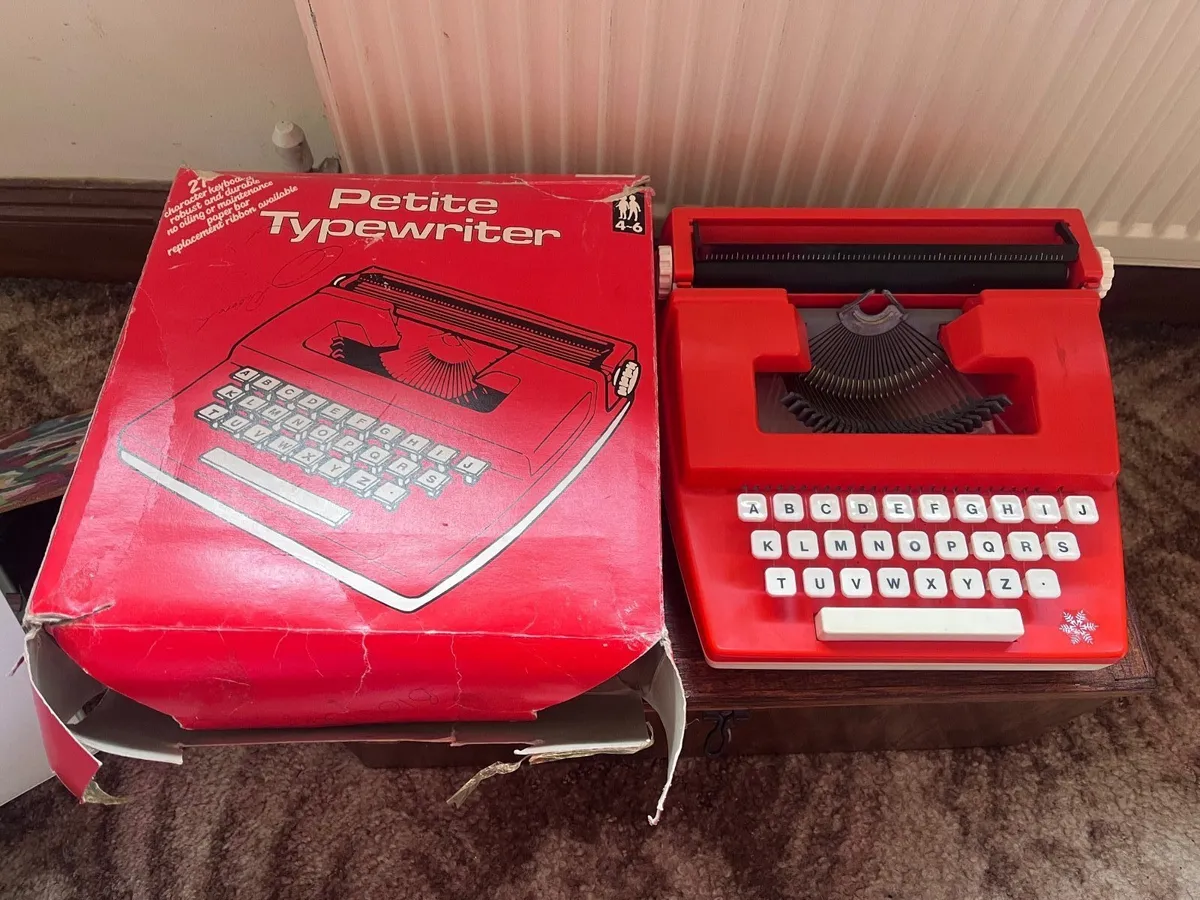 Children’s vintage toy type writer 1984 - Image 1