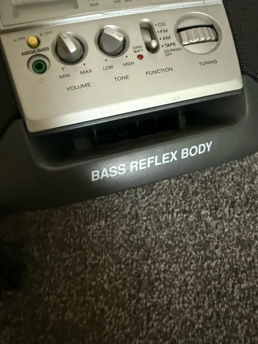 Sony CFD V24 boombox - Image 4