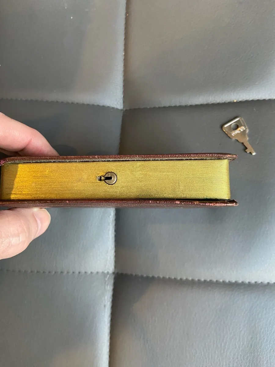 Vintage Provincial Bank Of Ireland Saving Box - Image 3