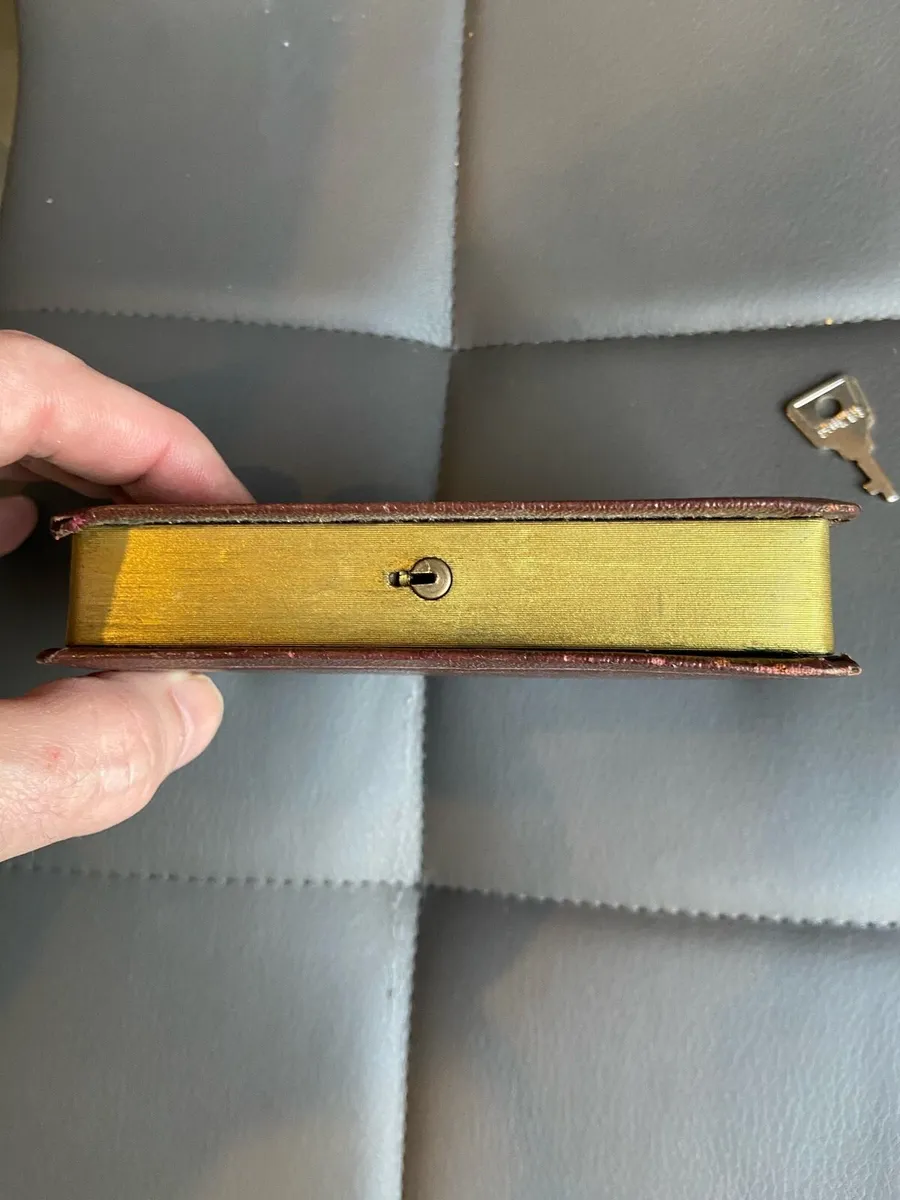 Vintage Provincial Bank Of Ireland Saving Box - Image 4