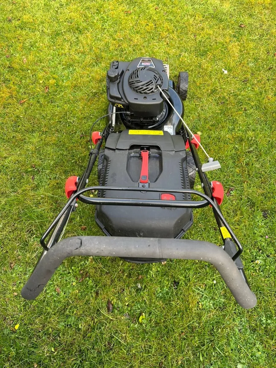 Lawnmower Briggs and Stratton - Image 2