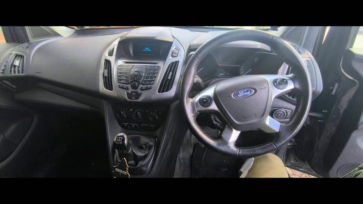 2018 Ford Transit Connect LWB - Image 2