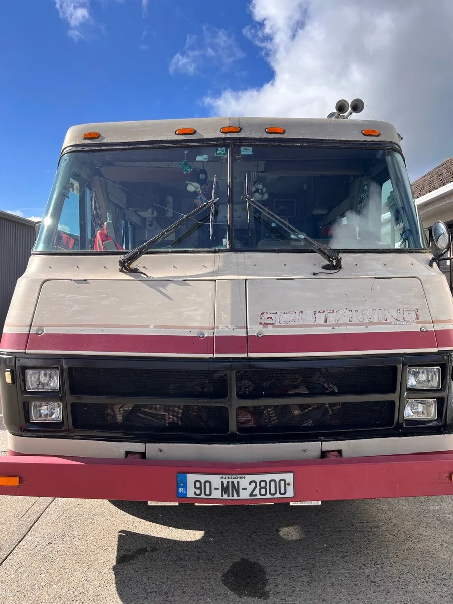 Chevrolet south wind RV camper - Image 3