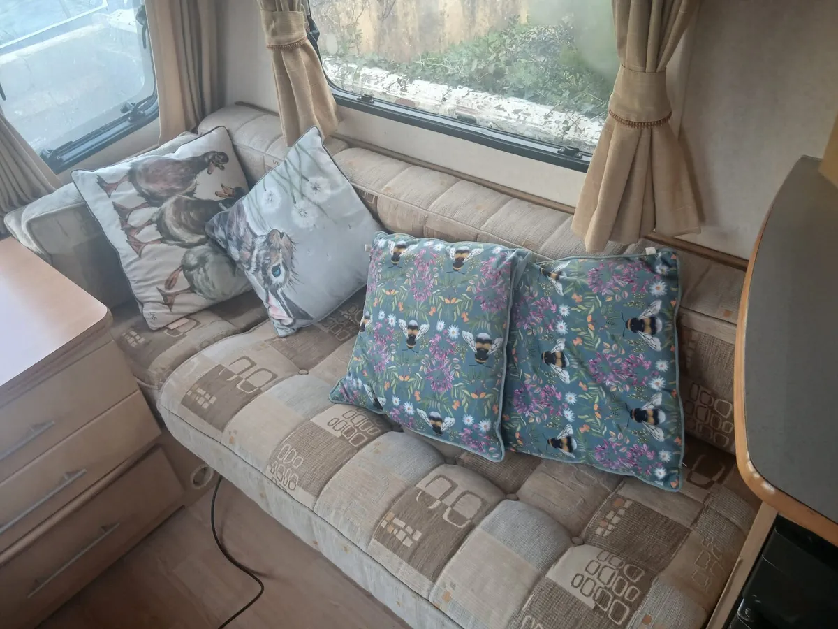 Baleigh 4 berth caravan - Image 3