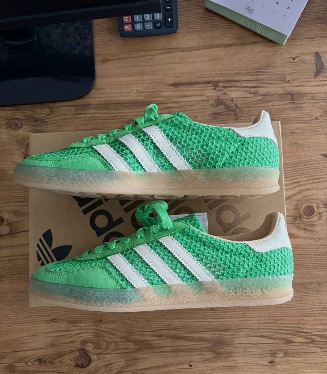 Adidas Gazelle Trainers. Brand New - Size: UK10 - Image 1