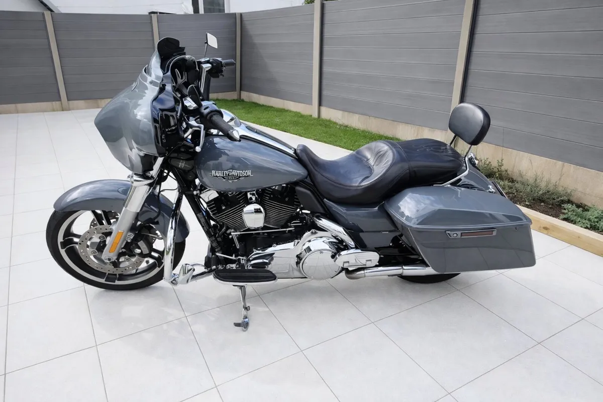 Harley Davidson Street Glide Special - Image 3