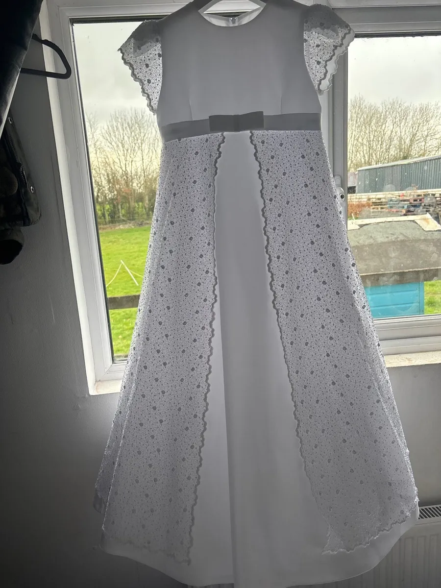 Communion dress - Image 2