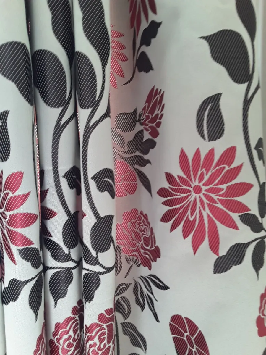 Beautiful coloured large vibrant drapes as new - Image 1