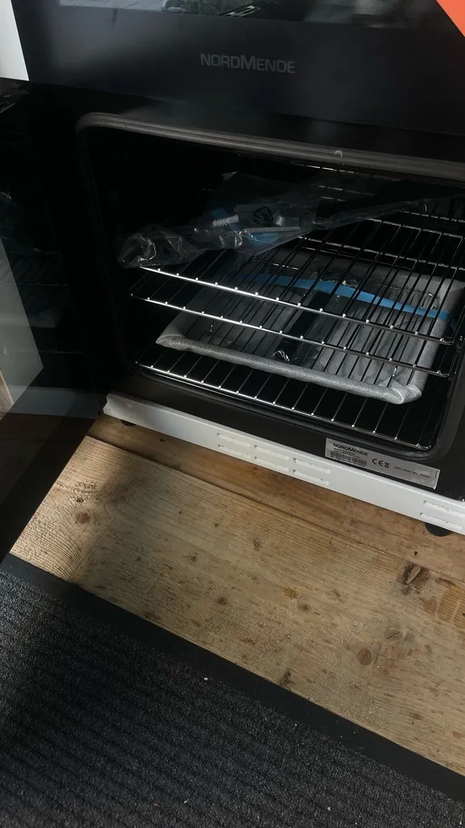 Nordmende 60cm freestanding electric cooker - Image 4