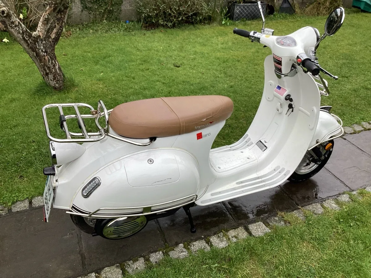 2017 lexmoto Milano 125 scooter - Image 3