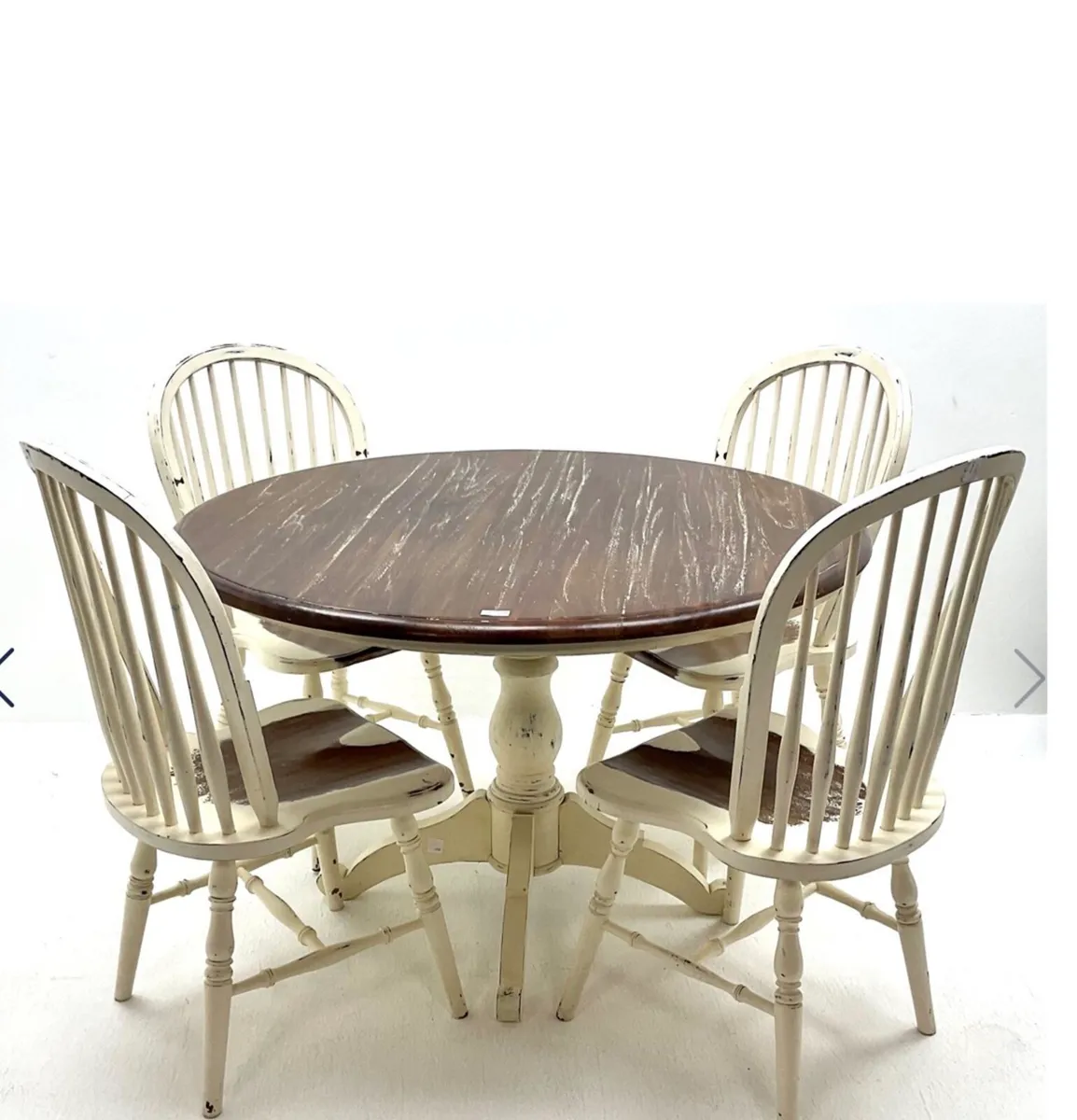 Laura Ashley Dining Table and 6 chairs - Image 3