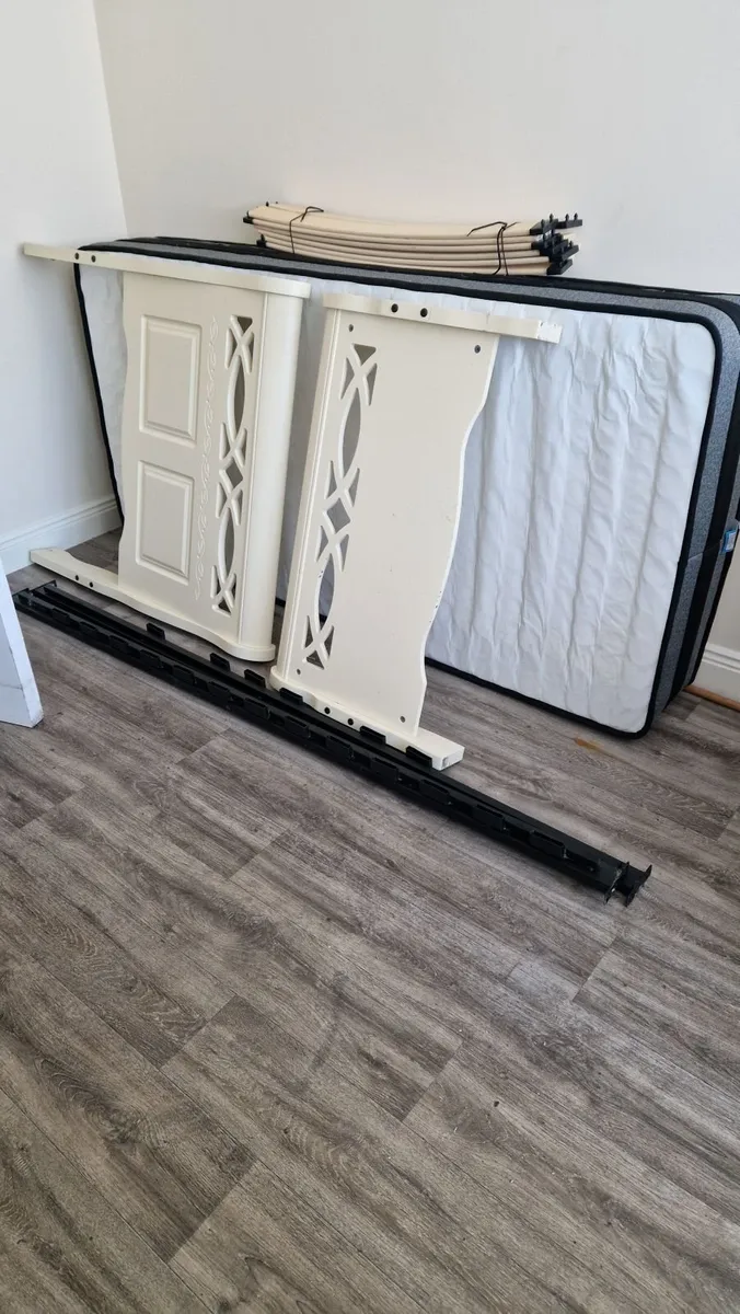 Single bed - Image 4