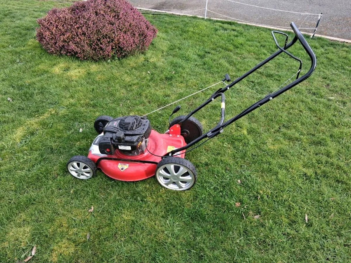 Cobra lawnmower - Image 3