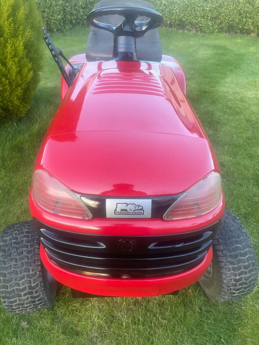 Massey Garden tractor - Image 2