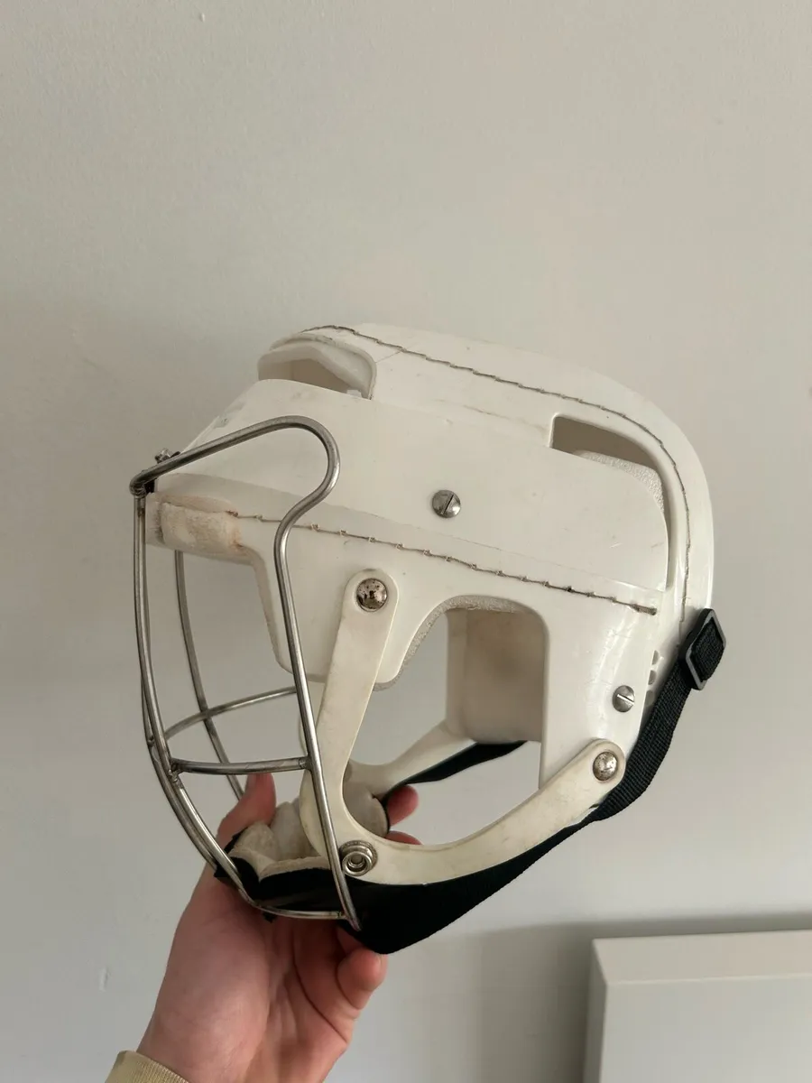 Oldstyle guard - Image 2