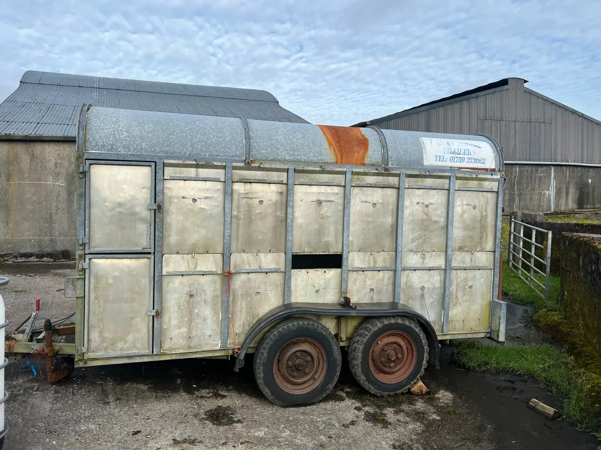 Graham Edward’s livestock trailer needs work - Image 4