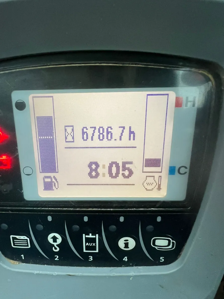 2017 Kubota KX080-4 #1083 - Image 3