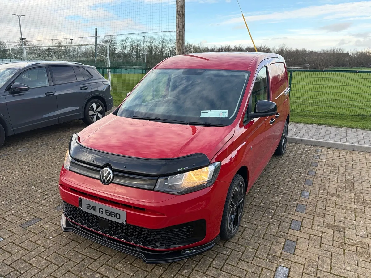 241 CADDY TOP SPEC €21950 - Image 3