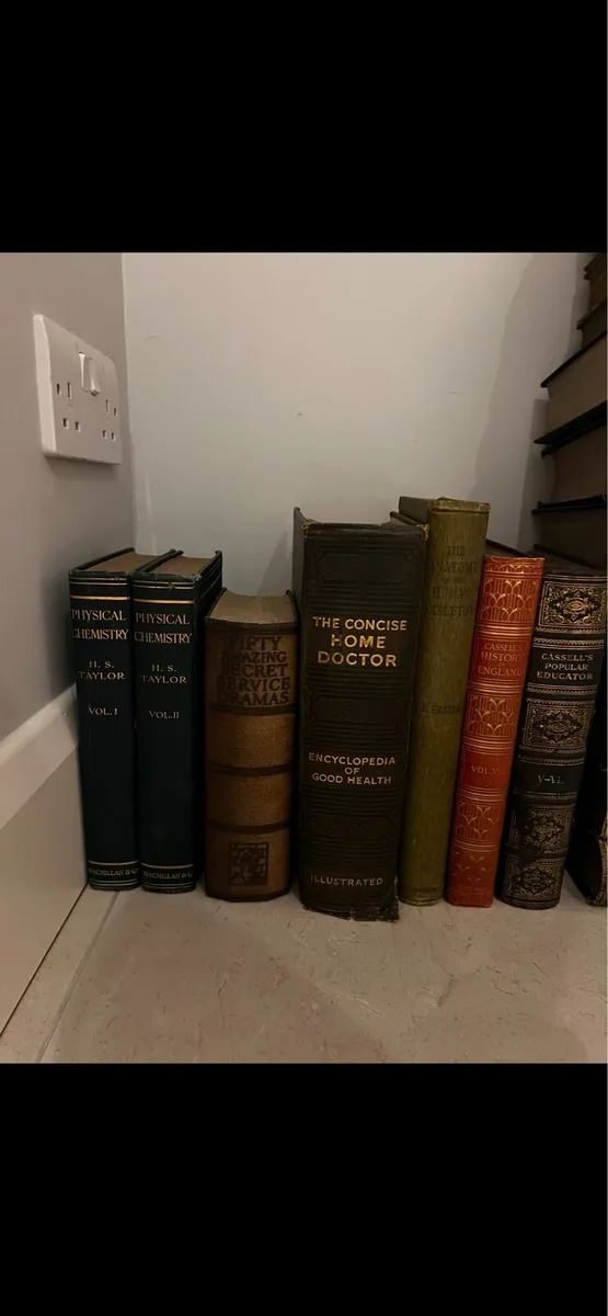 Vintage Medical & Reference Book Collection - Image 3