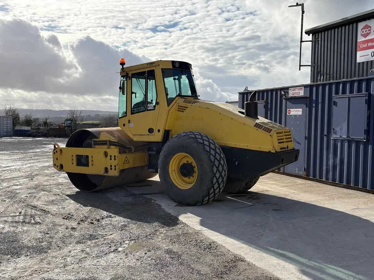 Bomag BW211D-40 #1010 - Image 3