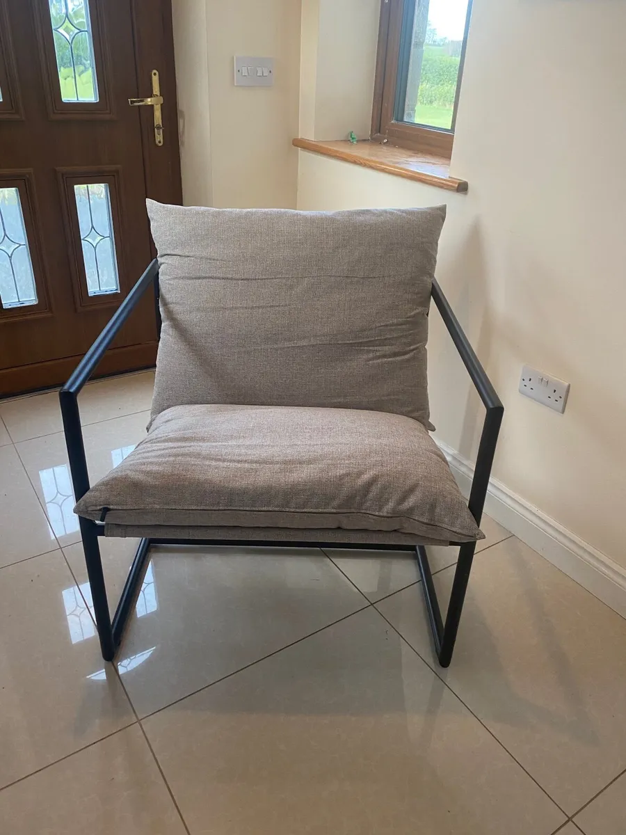 Grey chair - Image 2