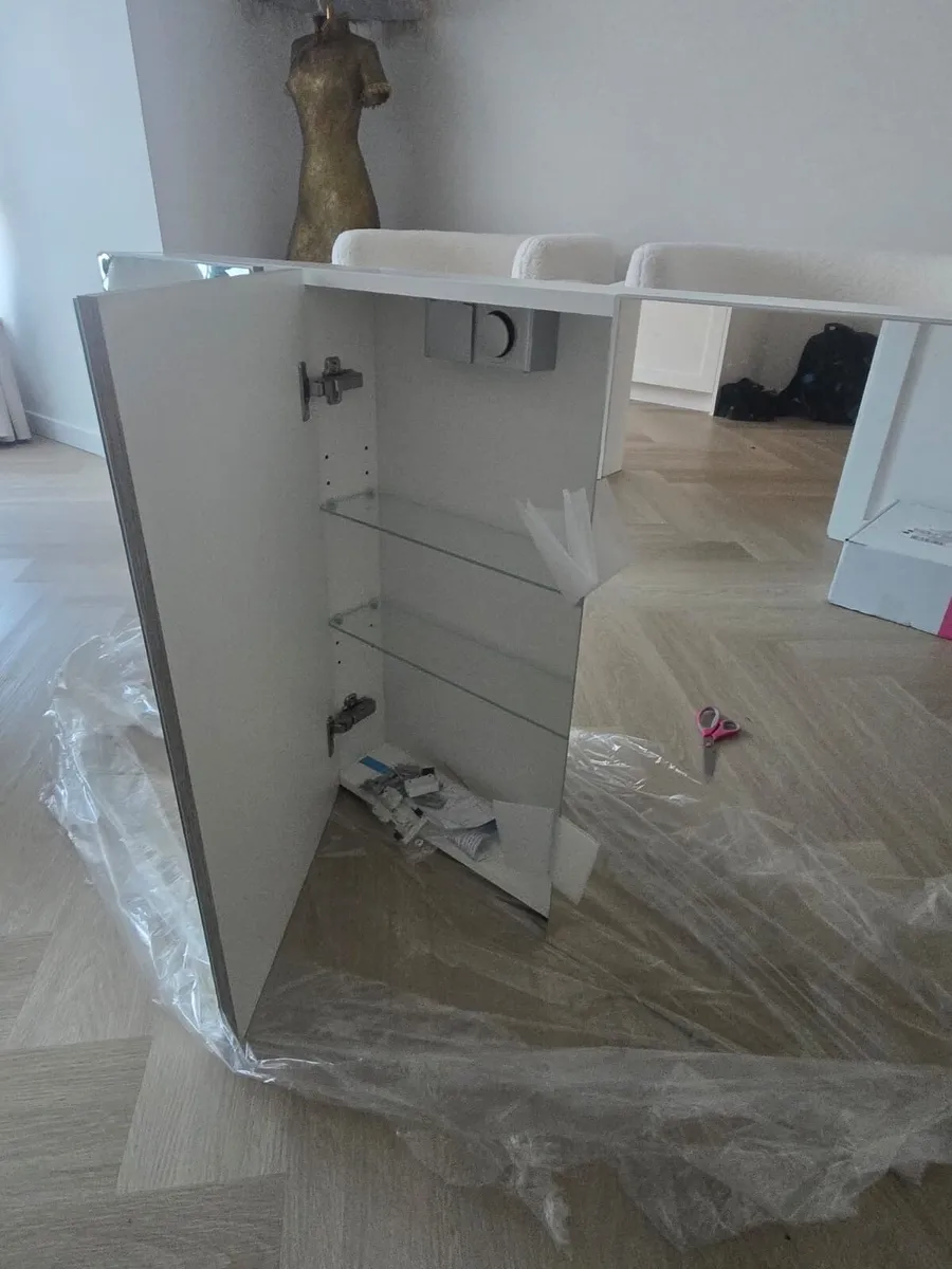 LED Bathroom Cabinet (3 mirrors) - Image 2