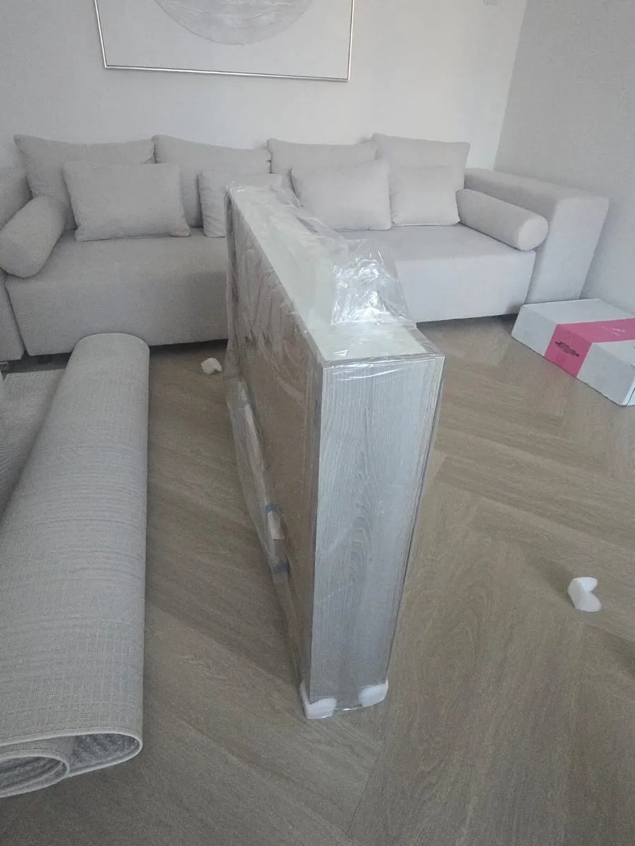 LED Bathroom Cabinet (3 mirrors) - Image 3