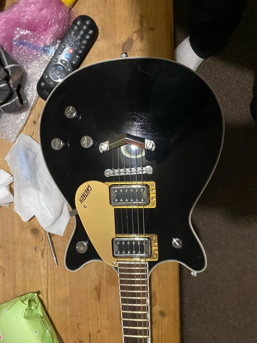 Gretsch G5222 Electromatic Guitar - Image 2