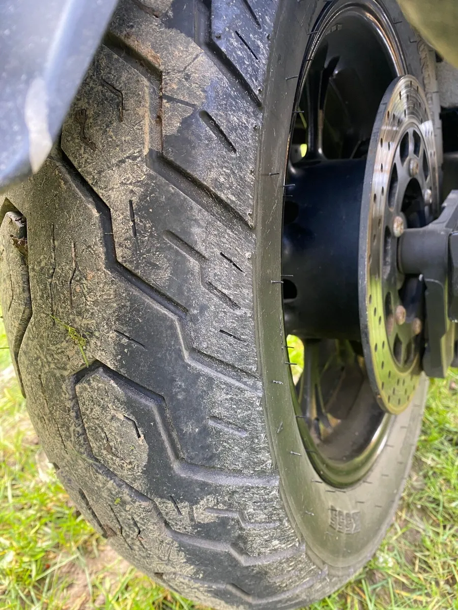 YAMAHA XVS 950 midnight star 2014 - Image 4