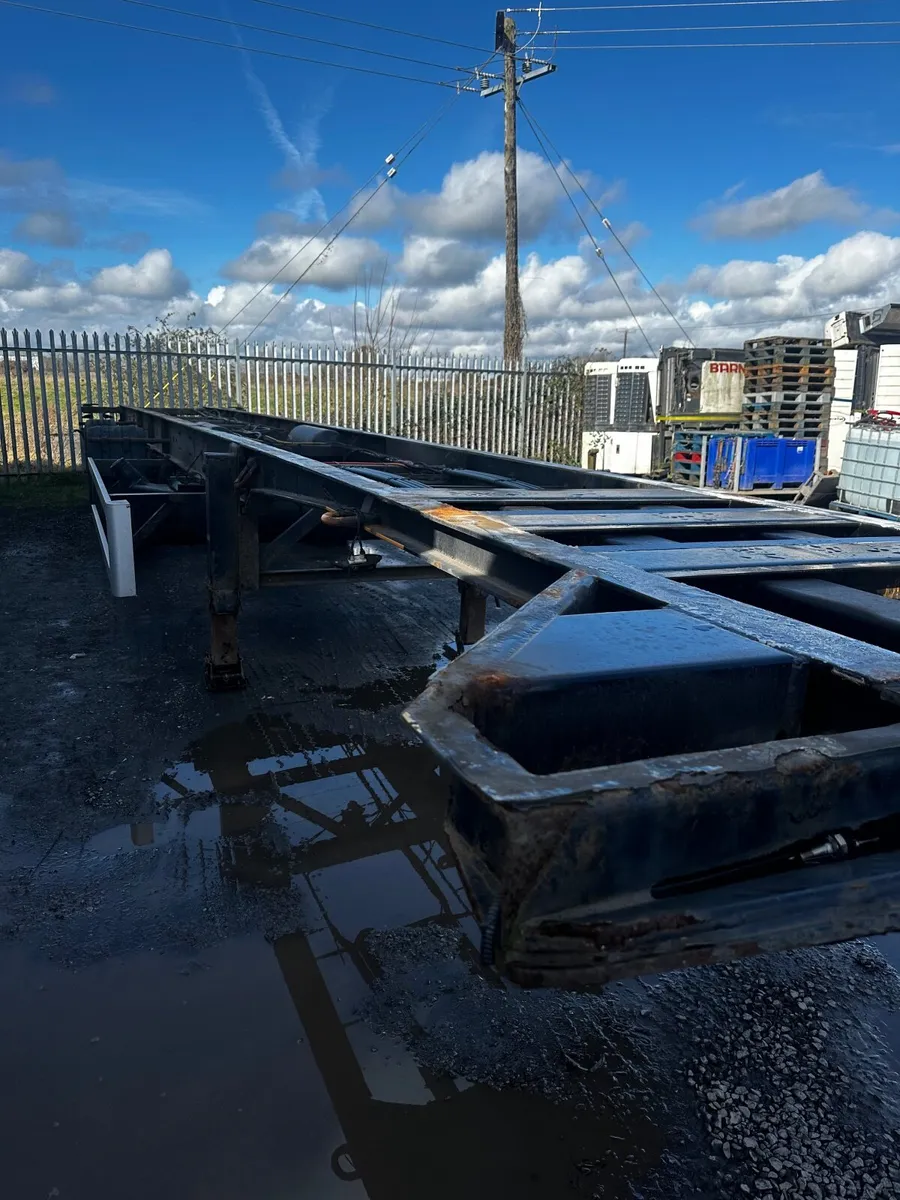 Gray adams - Image 3