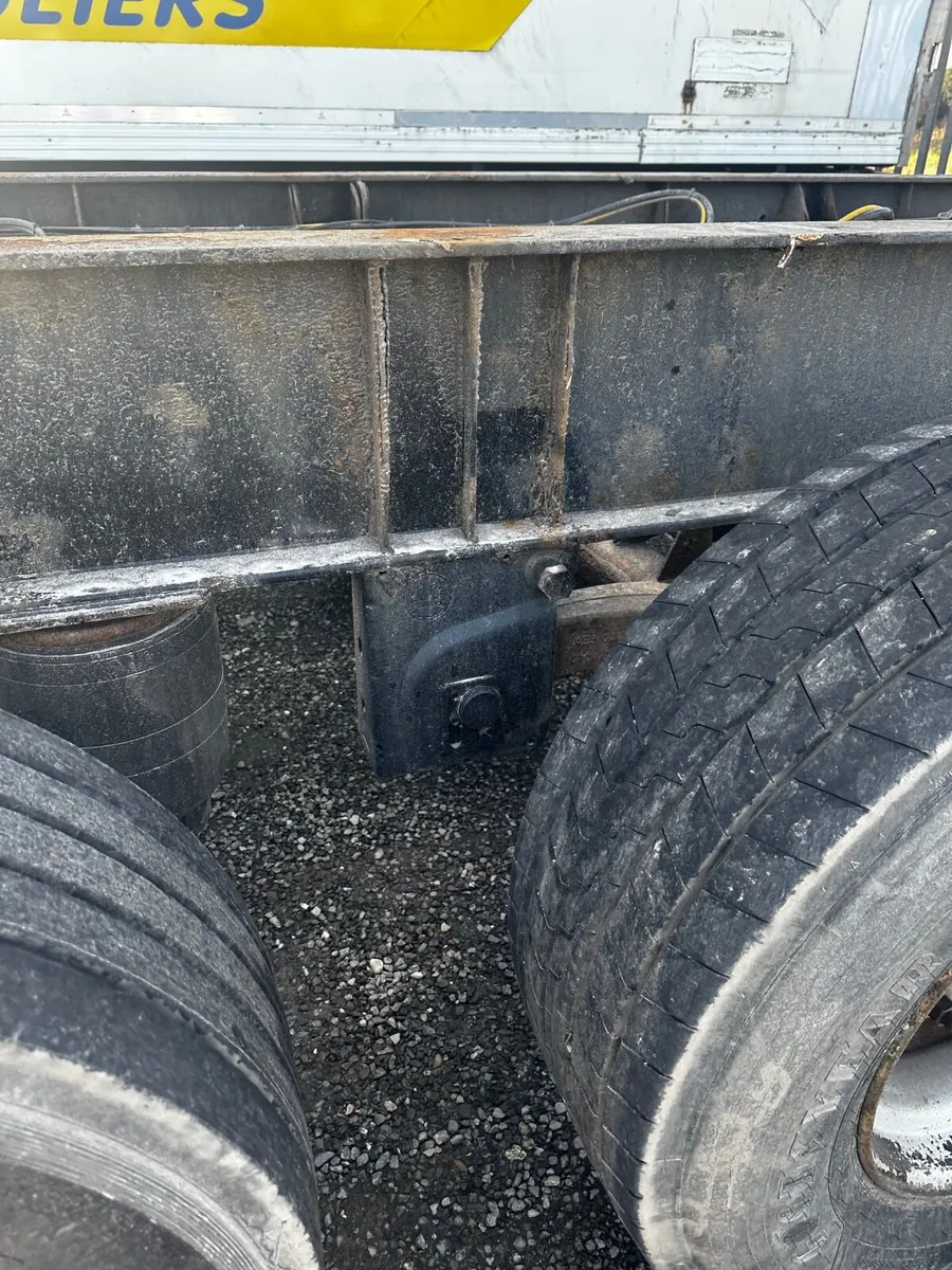 Gray adams - Image 4