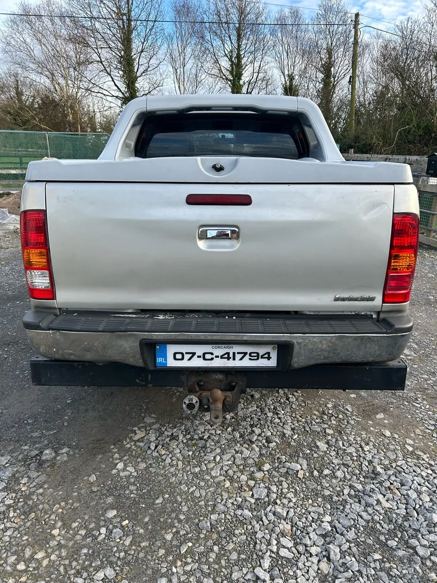 Toyota Hilux Invincible automatic - Image 2