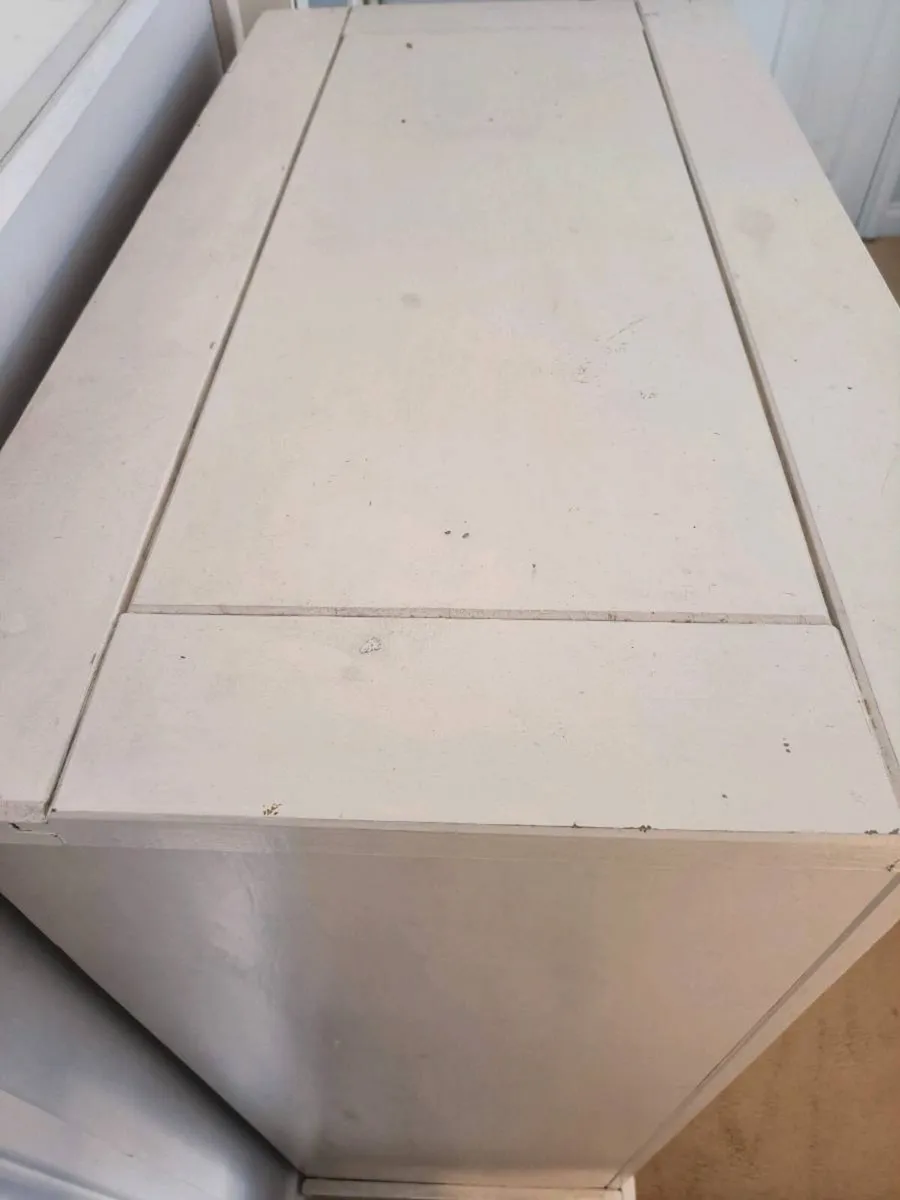 Free - Chest of drawers - Image 2