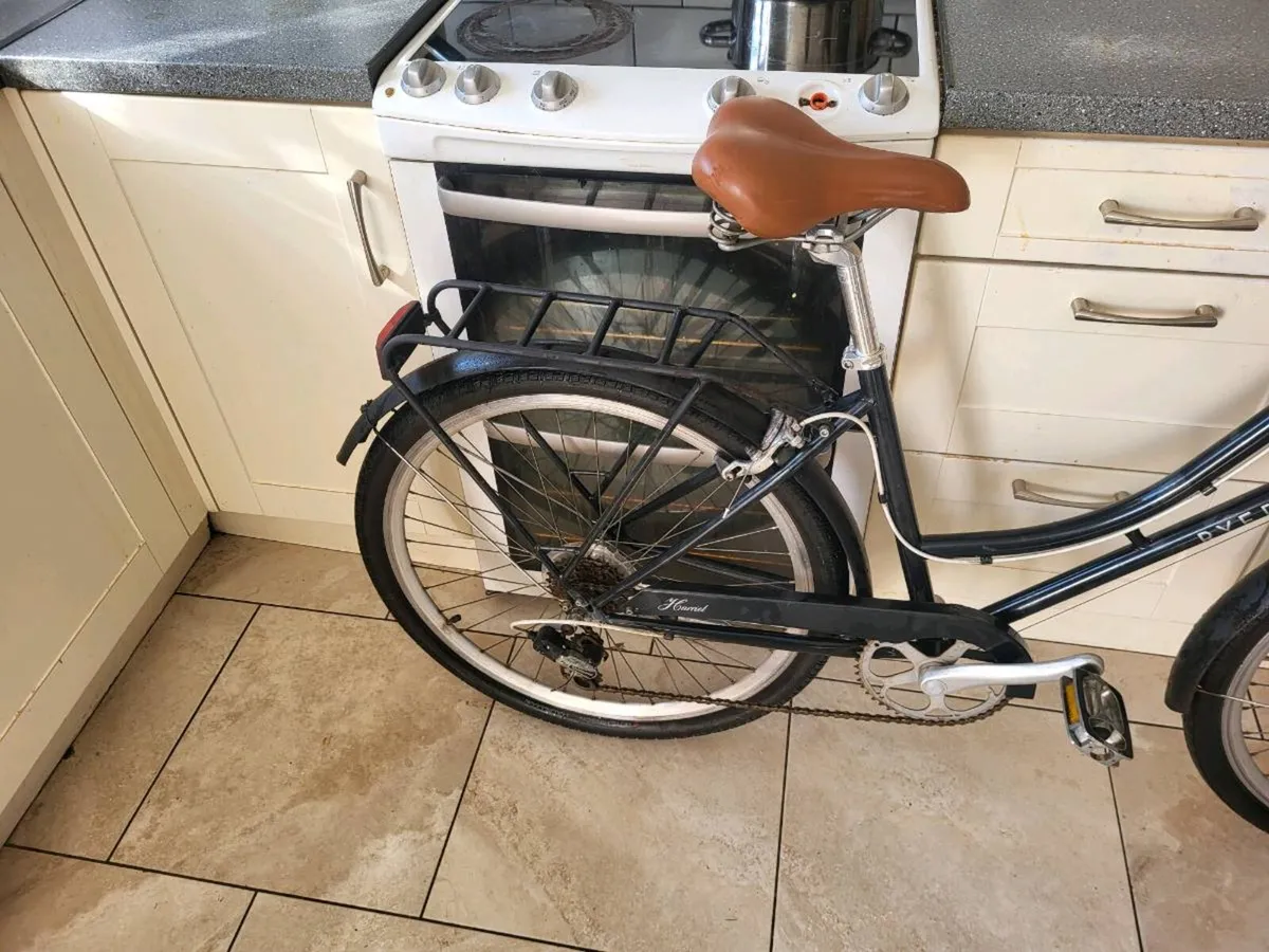 Ladies bike - Image 4