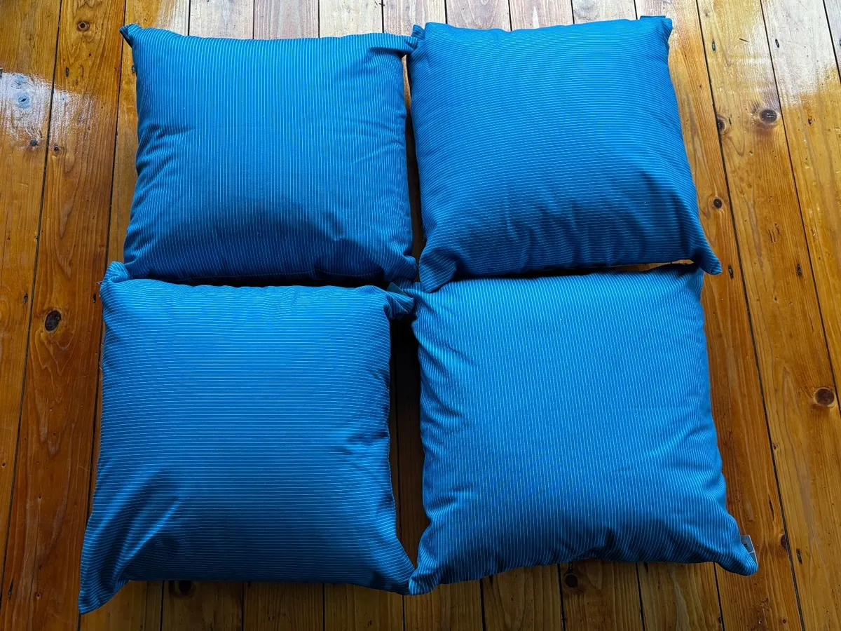 Cushions - Image 2