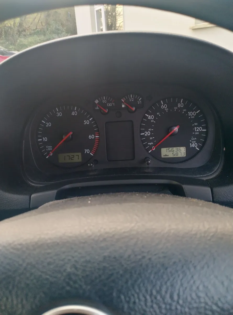 Volkswagen Golf 1999 - Image 4