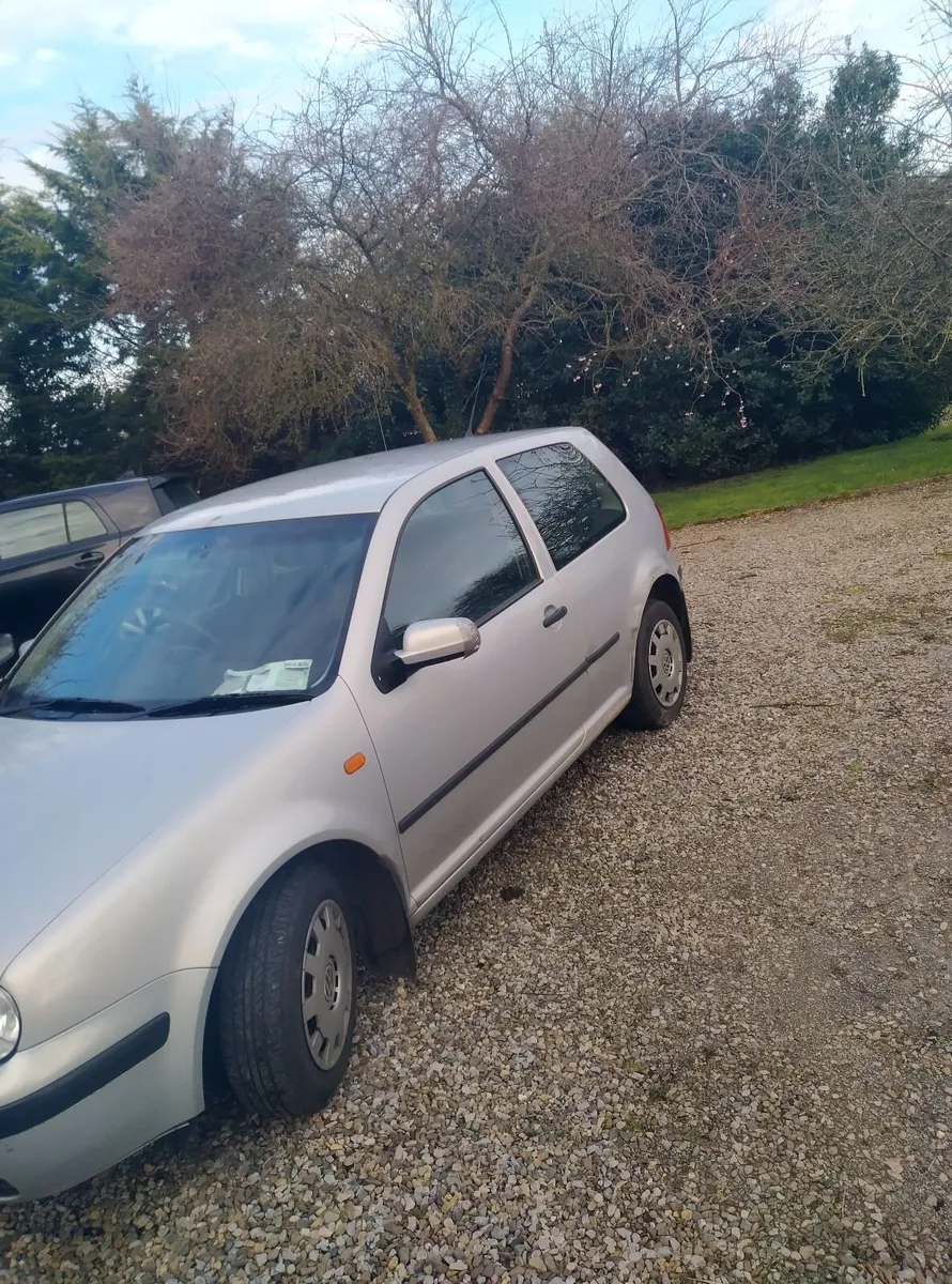 Volkswagen Golf 1999 - Image 1