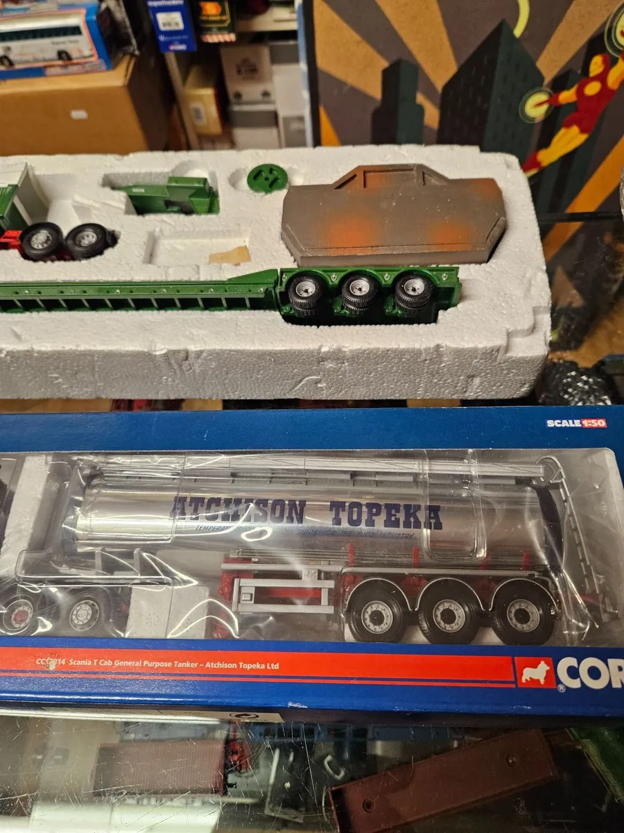 Corgi Scania T Cab Tractor Unit and Tanker Trailer - Image 2