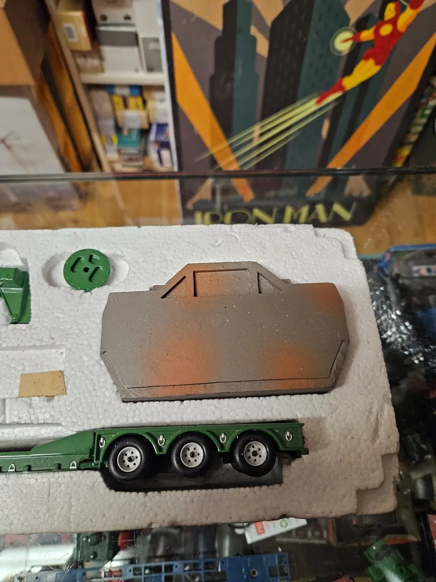 Corgi ERF Tractor Unit and King Trailer with Load - Image 4