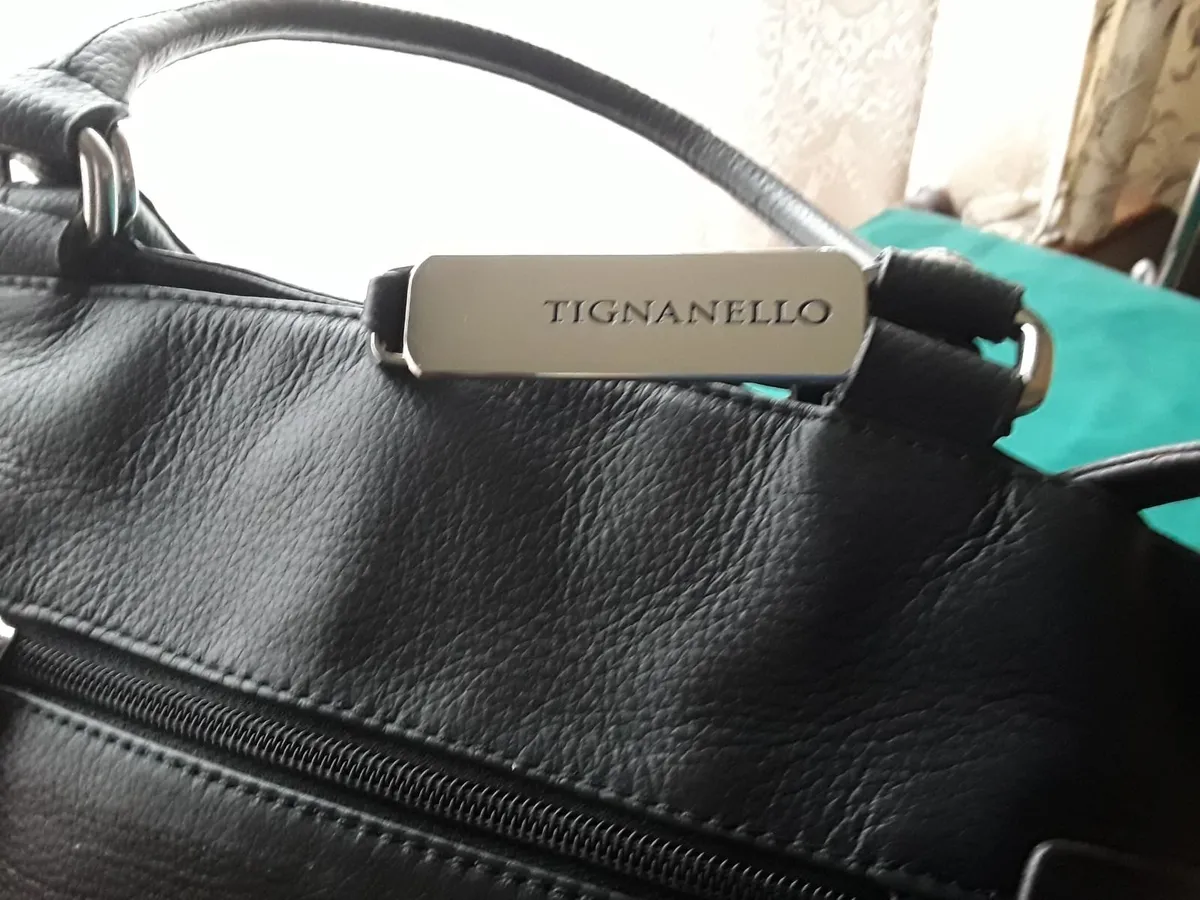 Ladies brand new leather designer bag black - Image 3