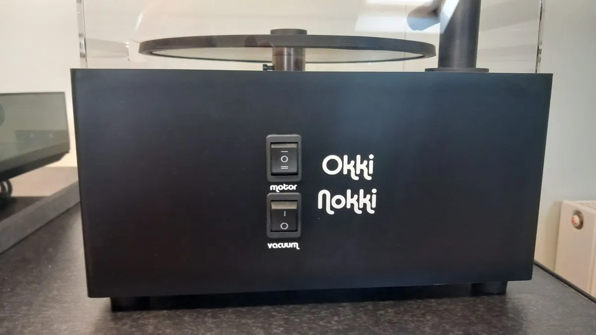 Rega P3 Turntable, Vinyl Cleaner and Phono Preamp - Image 4