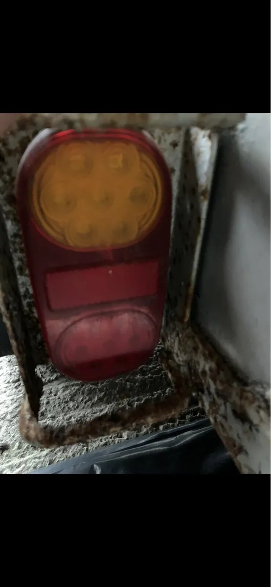 8x5 Cattle box - Image 3